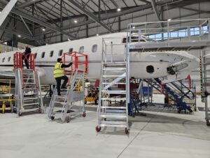 Aviation-Mobile-Work-Platforms-1 Height Adjustable Work Platforms